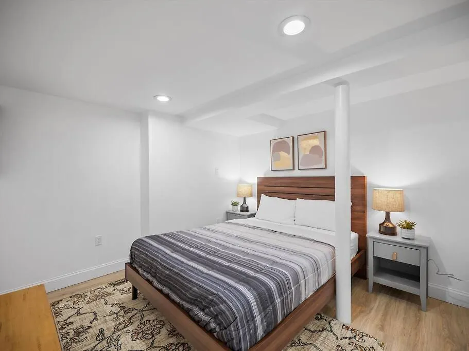 Shadyside, Pittsburgh, Modern And Quiet 1 Bedroom Unit1 With Free Parking Apartment Pittsburgh