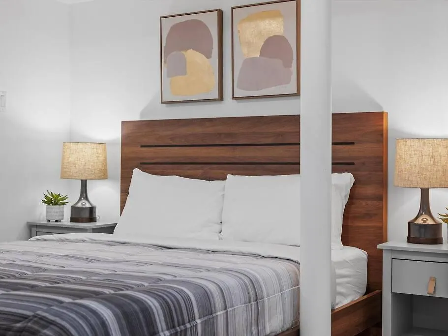 Shadyside, Pittsburgh, Modern And Quiet 1 Bedroom Unit1 With Free Parking Apartment