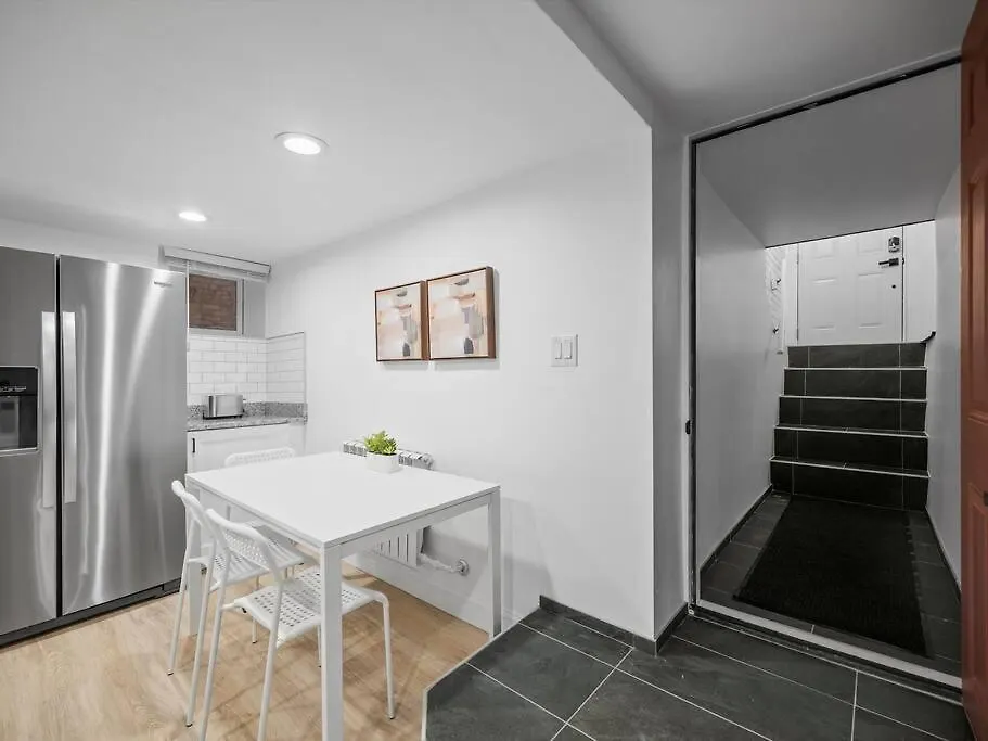 Shadyside, Pittsburgh, Modern And Quiet 1 Bedroom Unit1 With Free Parking 0*, Pittsburgh